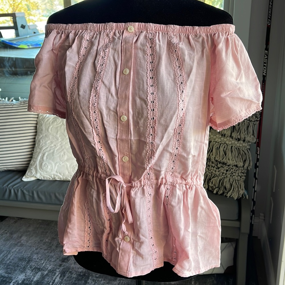 A&F Off the shoulder blouse